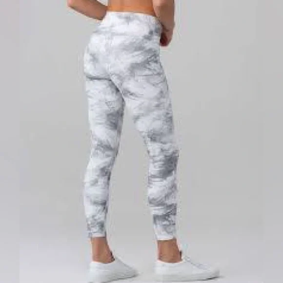 Lululemon Wunder Under Hi-Rise 7/8 Leggings - Picture 5 of 8